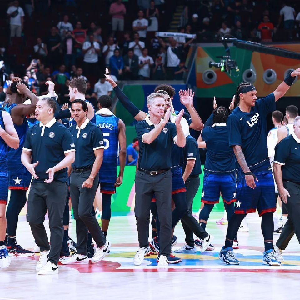 开云体育中国-意大利男篮完胜美国男篮，东契奇高光表现的简单介绍